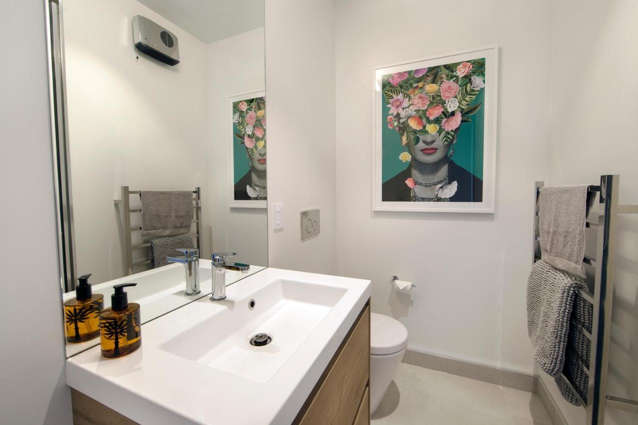 Funk In The City - Luxury Laneway Apartment With Single Garage Christchurch Exterior foto